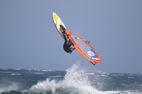 Wave windsurfing 35 knots of wind El Cabezo El Medano 28-09-2021