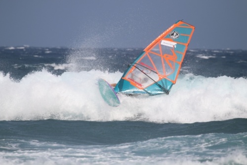 Wave windsurfing 35 knots of wind El Cabezo El Medano 28-09-2021